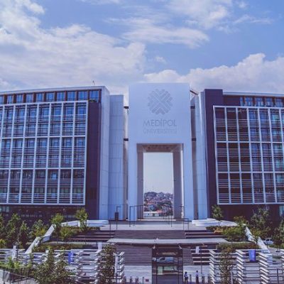 جامعة اسطنبول ميديبول